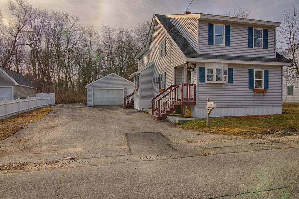 13 Arthur St, Haverhill, MA 01832 - photo 1