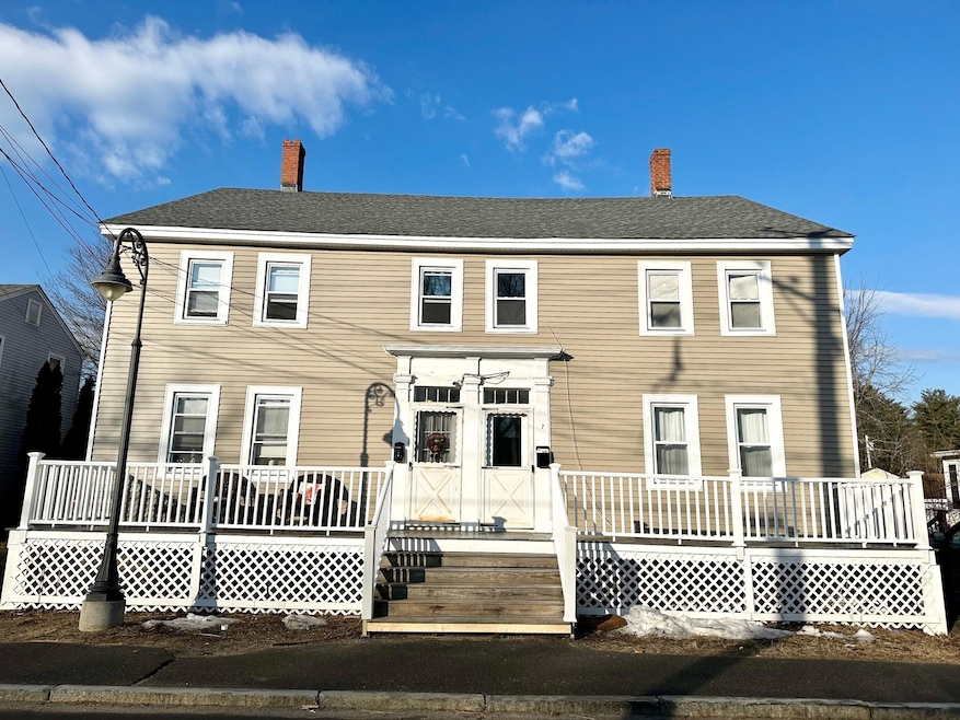 5 7 Nichols Ave, Newmarket, NH 03857 - photo 1