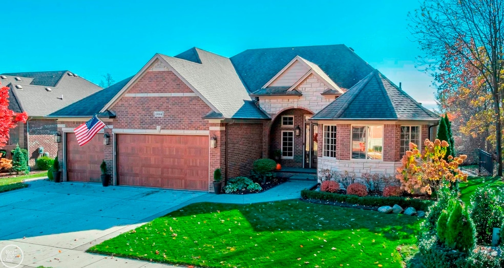 For Sale $630,000 • Co-Listing Agent