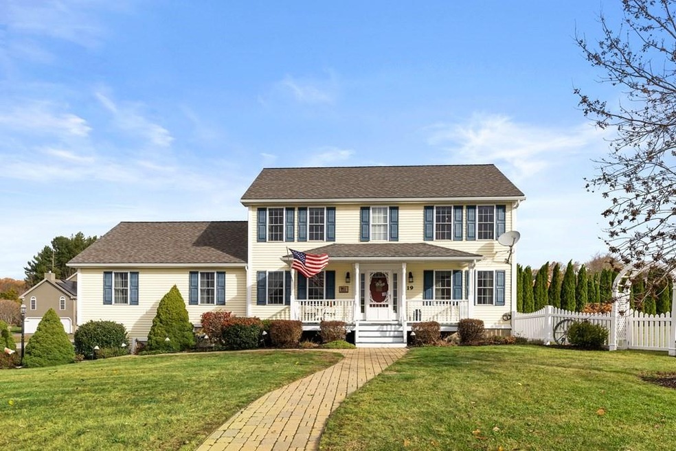 19 John Robert Dr, Rutland, MA 01543 - photo 1