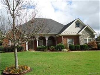 Custom built 4 Bedroom, 2.5 Bath Home in the desir