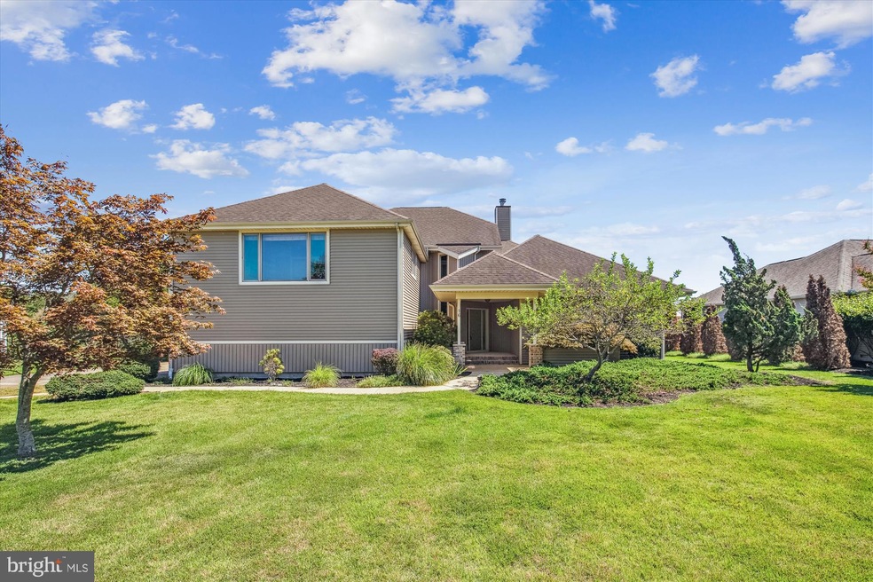 Under Contract $925,000