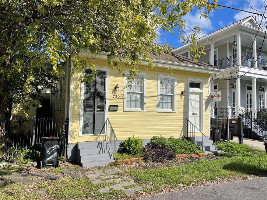 729 First St, New Orleans, LA 70130 - photo 1