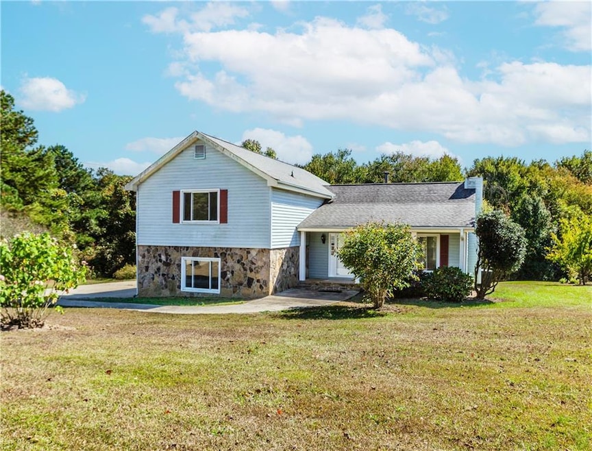 3408 Hamilton Mill Rd, Buford, GA 30519 - photo 1