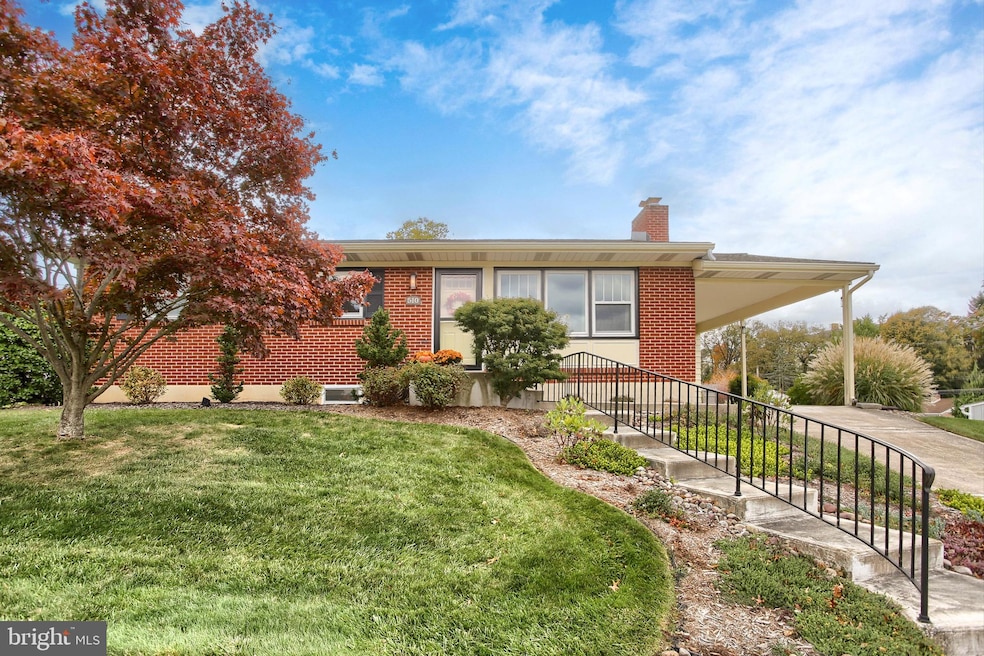 Sold $319,900 • Co-Listing Agent