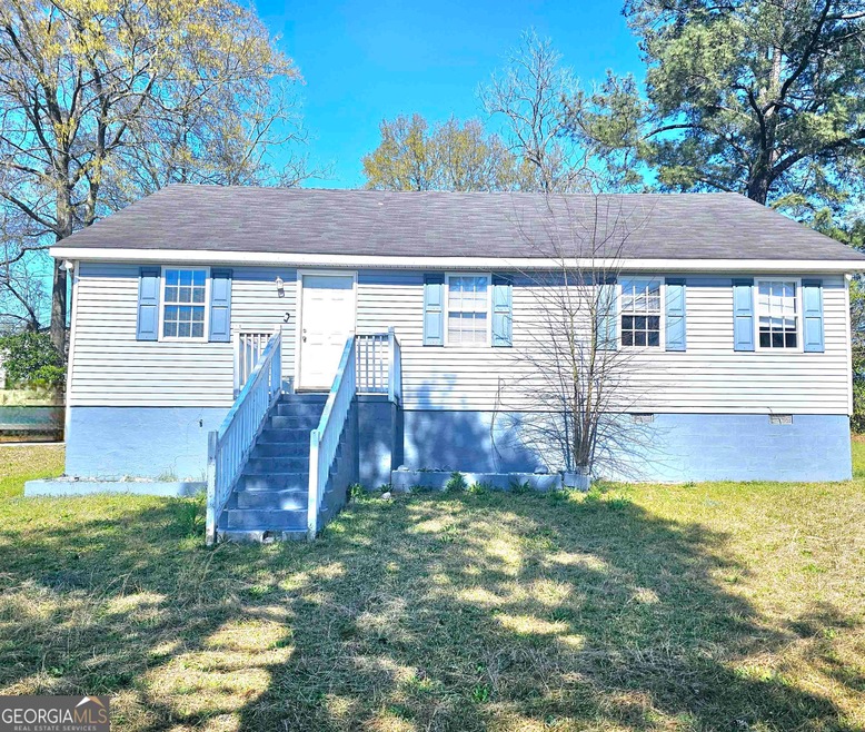 1348 Lakeview Dr, Macon, GA 31206 - photo 1