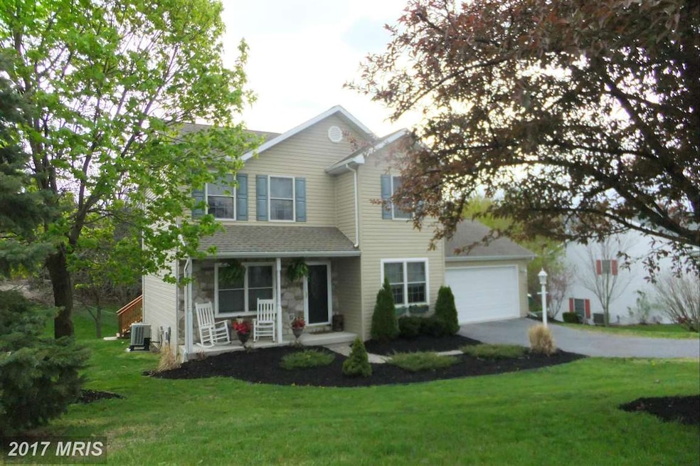 3080 Liverpool Ct, Chambersburg, PA 17201 - photo 1