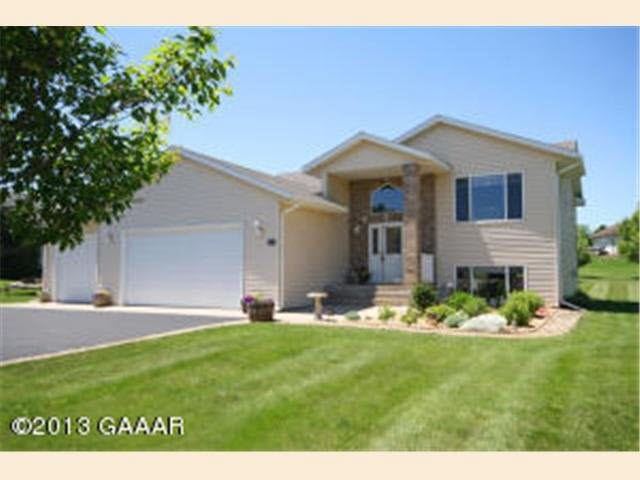 1410 Armstrong Rd NW, Alexandria, MN 56308 - photo 1