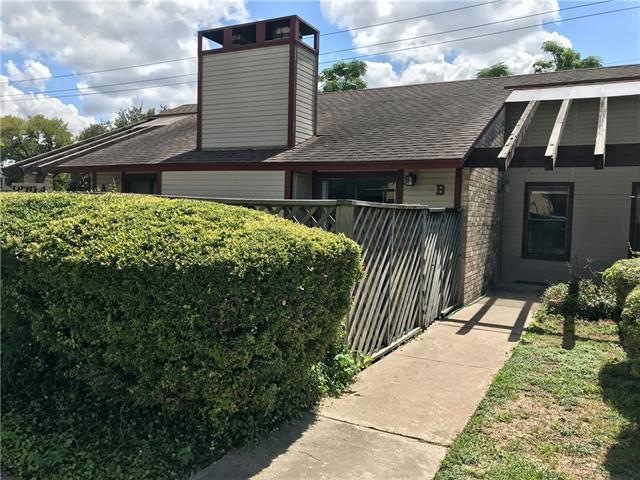 Rare single story condo in 78704. No neighbors on 