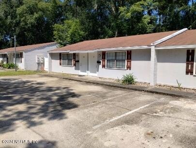 1530 Ryar Rd unit 3, Jacksonville, FL 32216 - photo 1