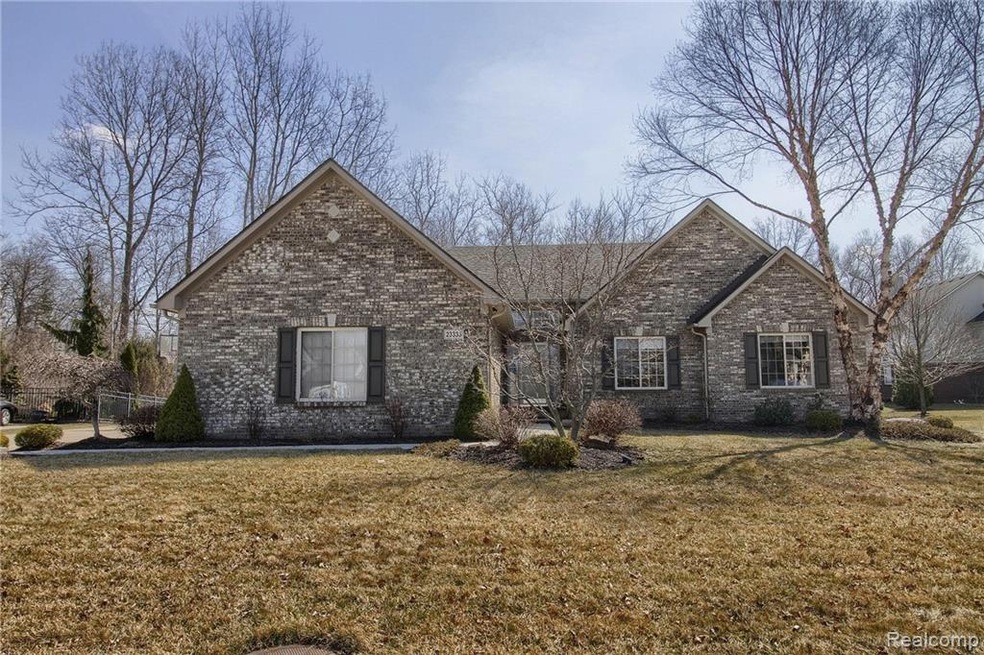 23333 Fredericks Dr, Flat Rock, MI 48134 - photo 1