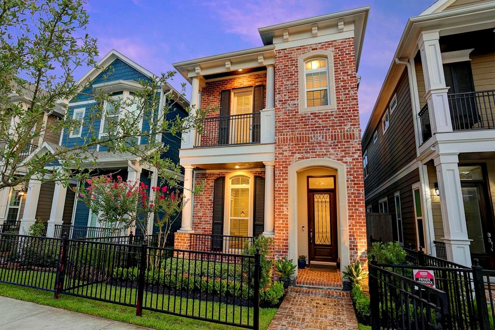 420 W 26th St, Houston, TX 77008 - photo 1