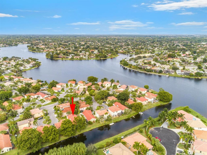 1718 Shoreside Cir, Wellington, FL 33414 - photo 1