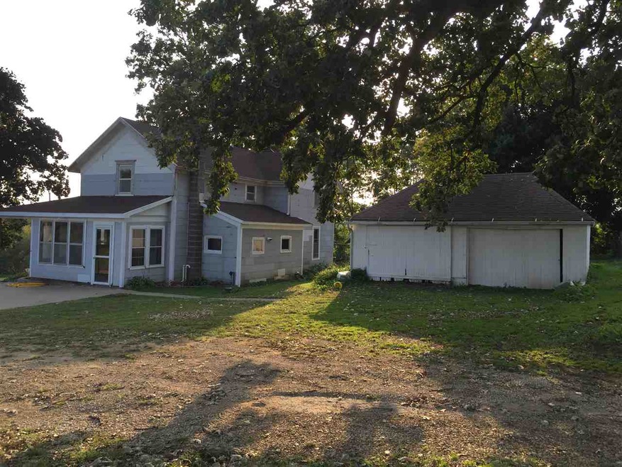 W9488 Fox Valley Rd, Browntown, WI 53522 - photo 1