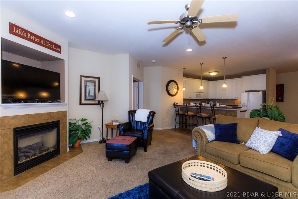 Living space with gas fireplace