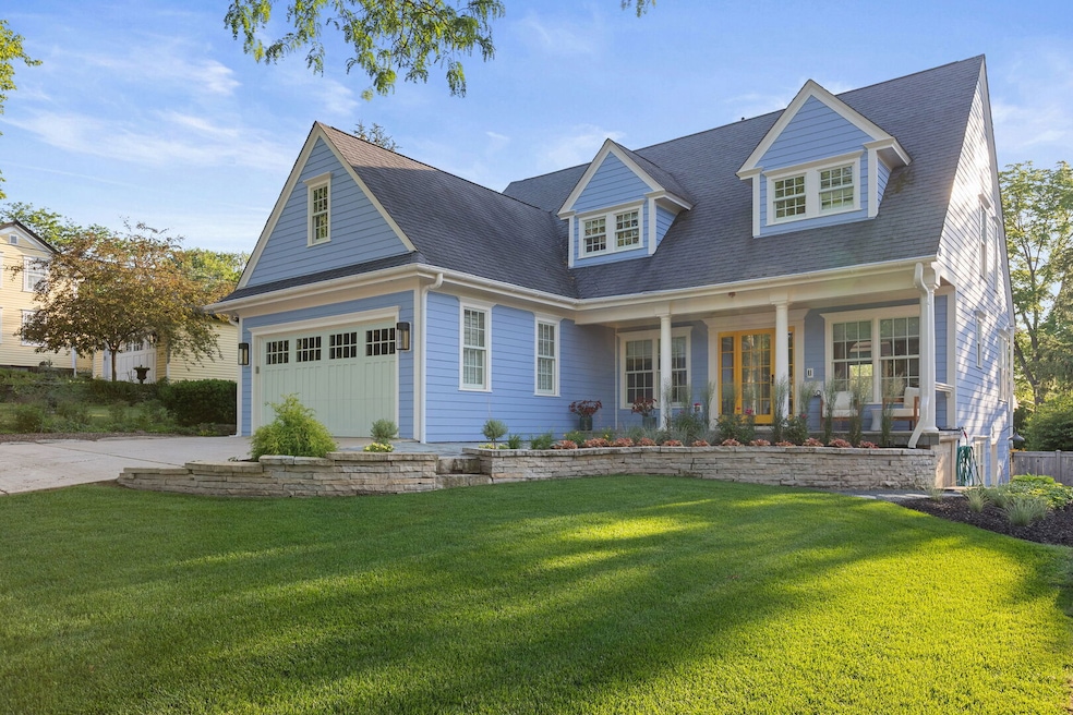 650 S Grove Ave, Barrington, IL 60010 - photo 1