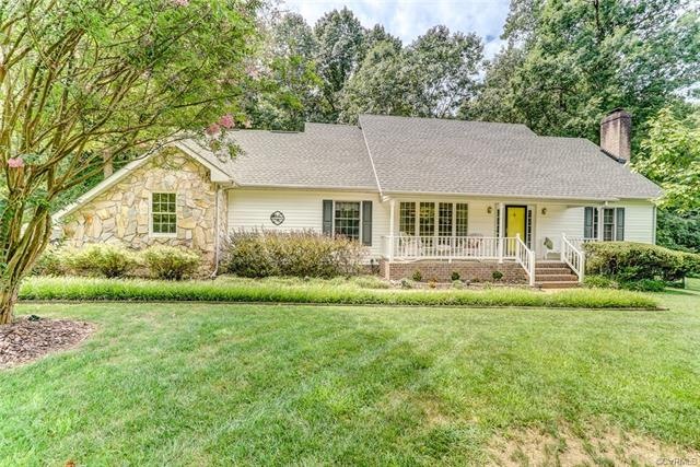 3905 Doe Run Ct, Hopewell, VA 23860 - photo 1