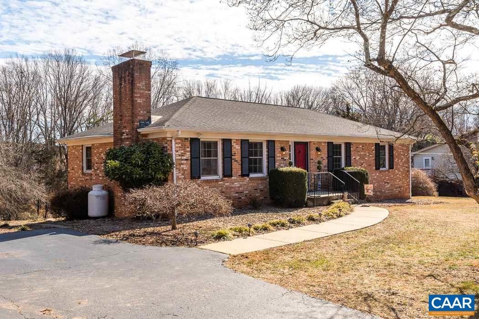 2422 Huntington Rd, Charlottesville, VA 22901 - photo 1