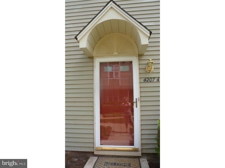 4207A Fenwick Ln unit 4207, Mount Laurel, NJ 08054 - photo 1