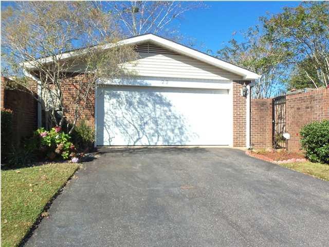 Gorgeous, move in ready, maintenance free patio ho