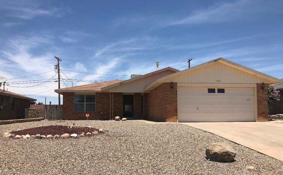 902 Sherwood Dr, Alamogordo, NM 88310 - photo 1