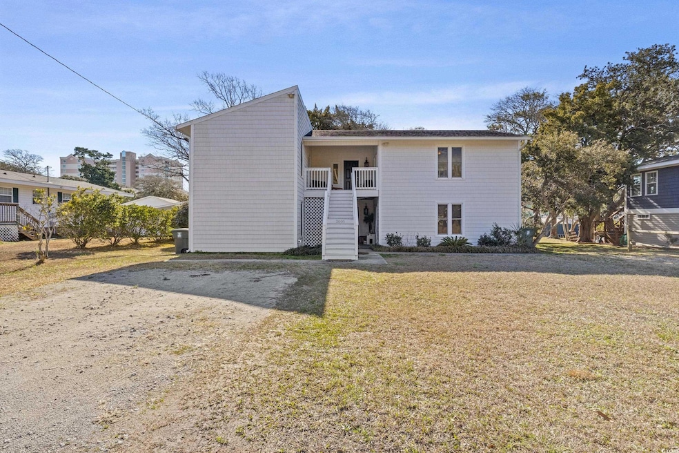 View of front of house featuring a front yard