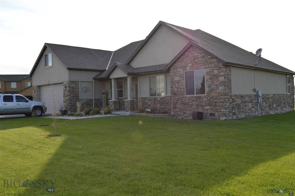 Dryvit and stone exterior