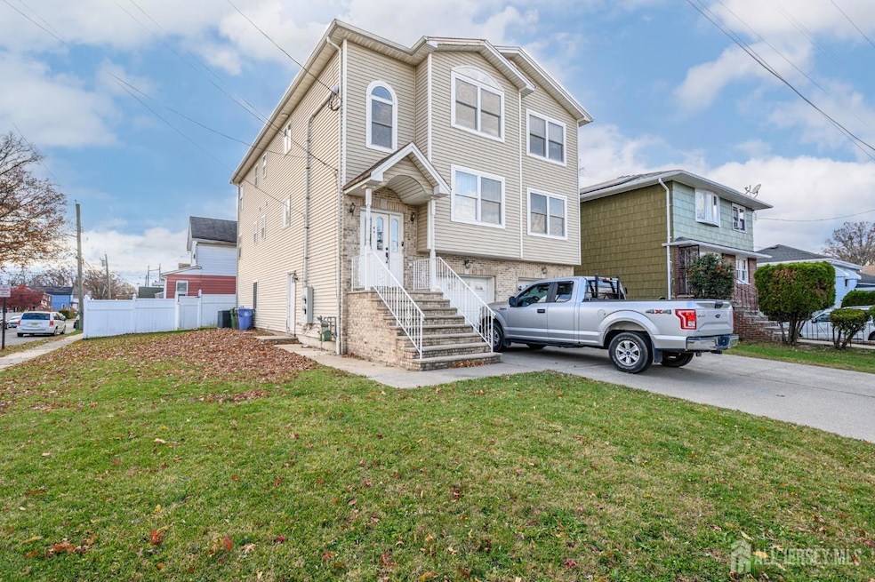 For Rent $2,500/month