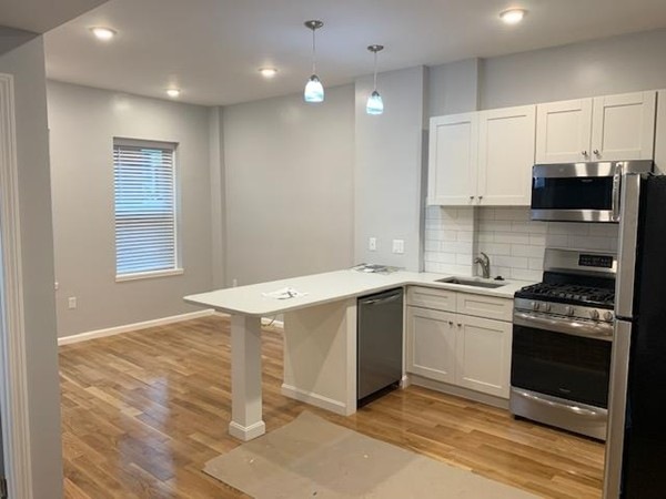 2 Baldwin Place unit 2R, Boston, MA 02113 - photo 1