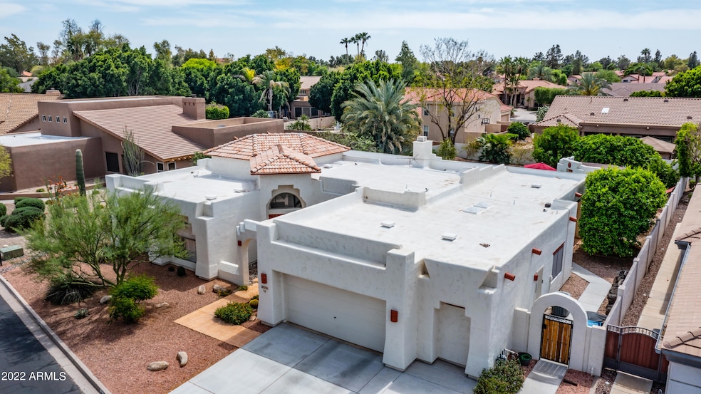 5781 W Dublin Ln, Chandler, AZ 85226 - photo 1