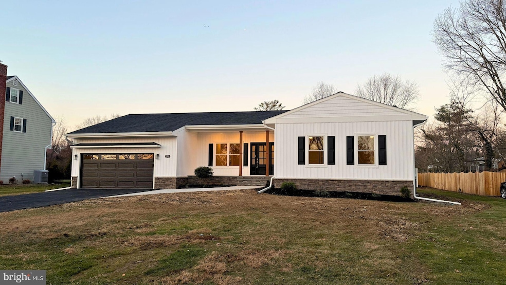 106 Palmer Rd, Pennington, NJ 08534 - photo 1