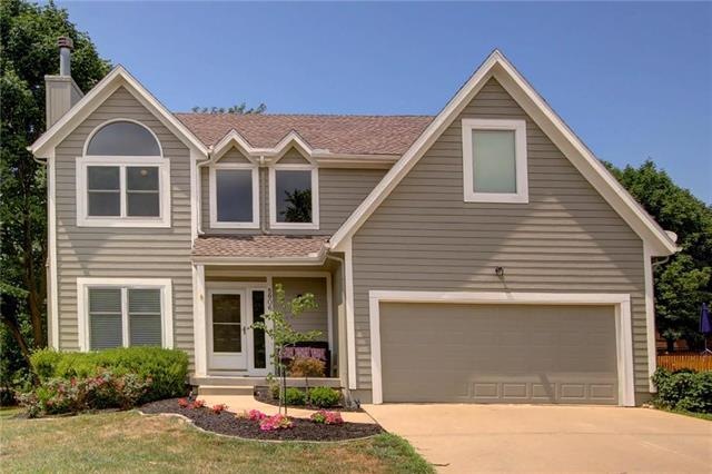 5906 W 154th St, Overland Park, KS 66223 - photo 1