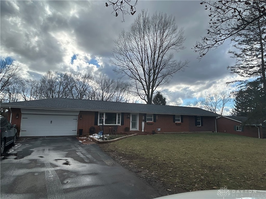 215 W Lytle 5 Points Rd, Springboro, OH 45066 - photo 1