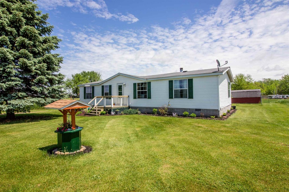 5220 N 675 W, Orland, IN 46776 - photo 1