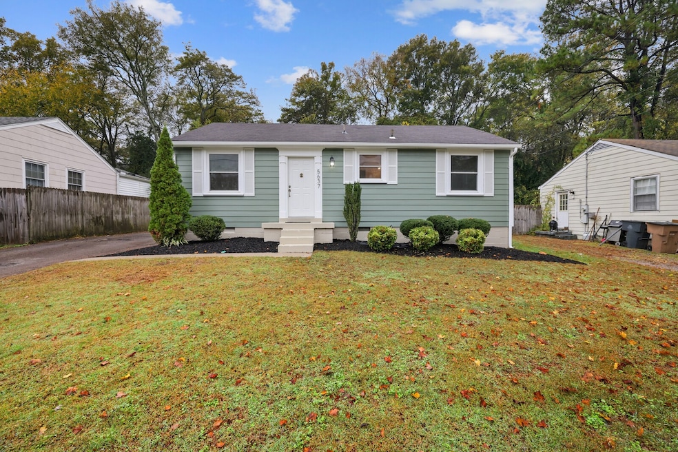 5637 Meadowcrest Ln, Nashville, TN 37209 - photo 1