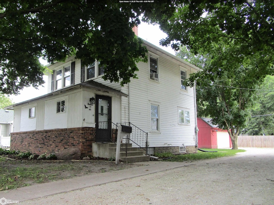1406 River St, Iowa Falls, IA 50126 - photo 1