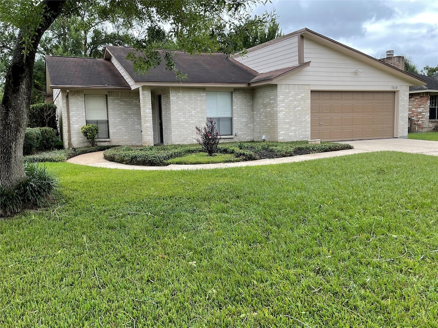 7819 Battlecreek Dr, Houston, TX 77040 - photo 1