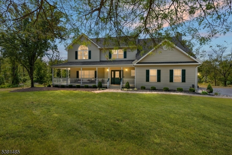 10 E Dreahook Rd, Whitehouse Station, NJ 08889 - photo 1