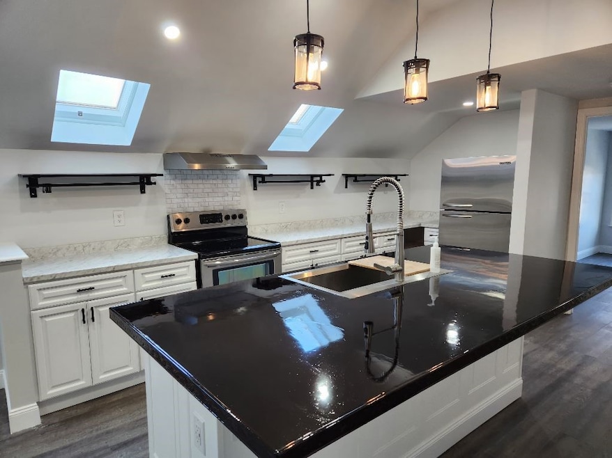 668 Grove St, Woonsocket, RI 02895 - photo 1