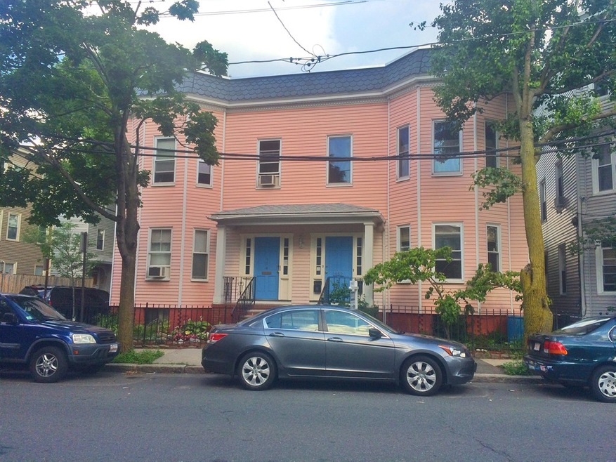452 Windsor St unit 2, Cambridge, MA 02141 - photo 1