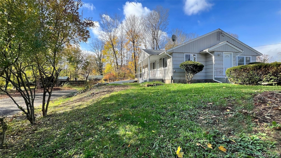 50 Spruce St, Kerhonkson, NY 12446 - photo 1