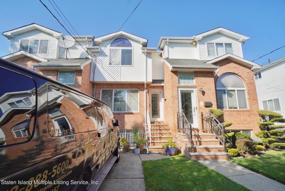 31 Heinz Ave, Staten Island, NY 10308 - photo 1