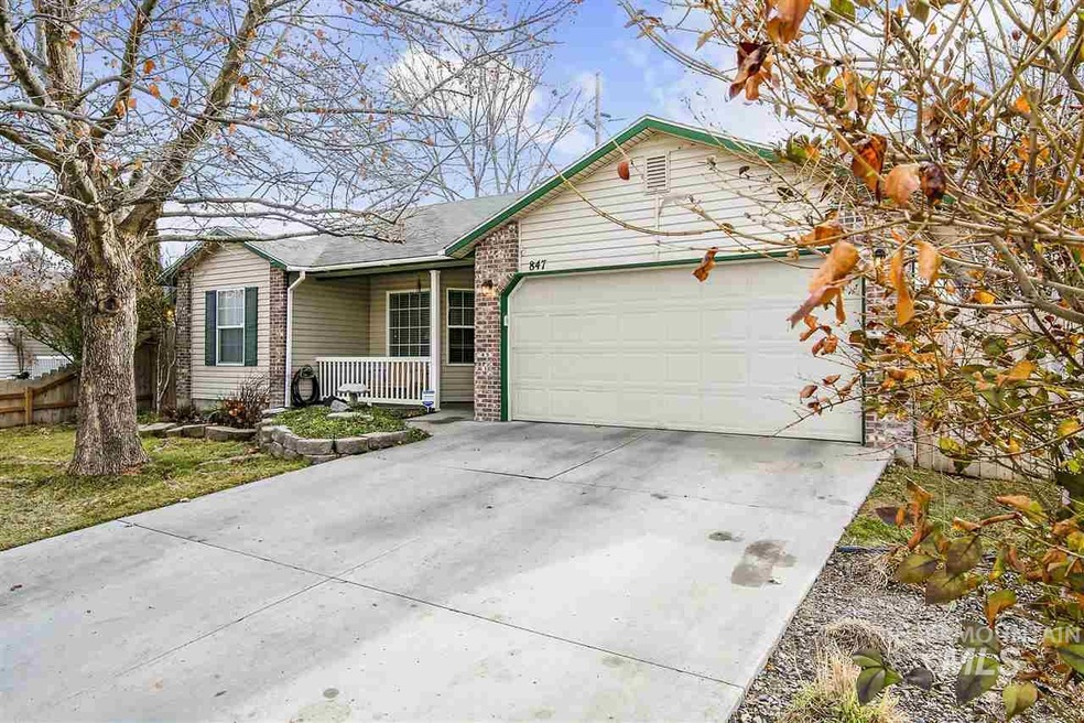 847 W Oakmont Ave, Nampa, ID 83686 - photo 1