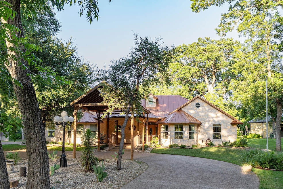 1465 Waters Edge Ln, Glen Rose, TX 76043 - photo 1