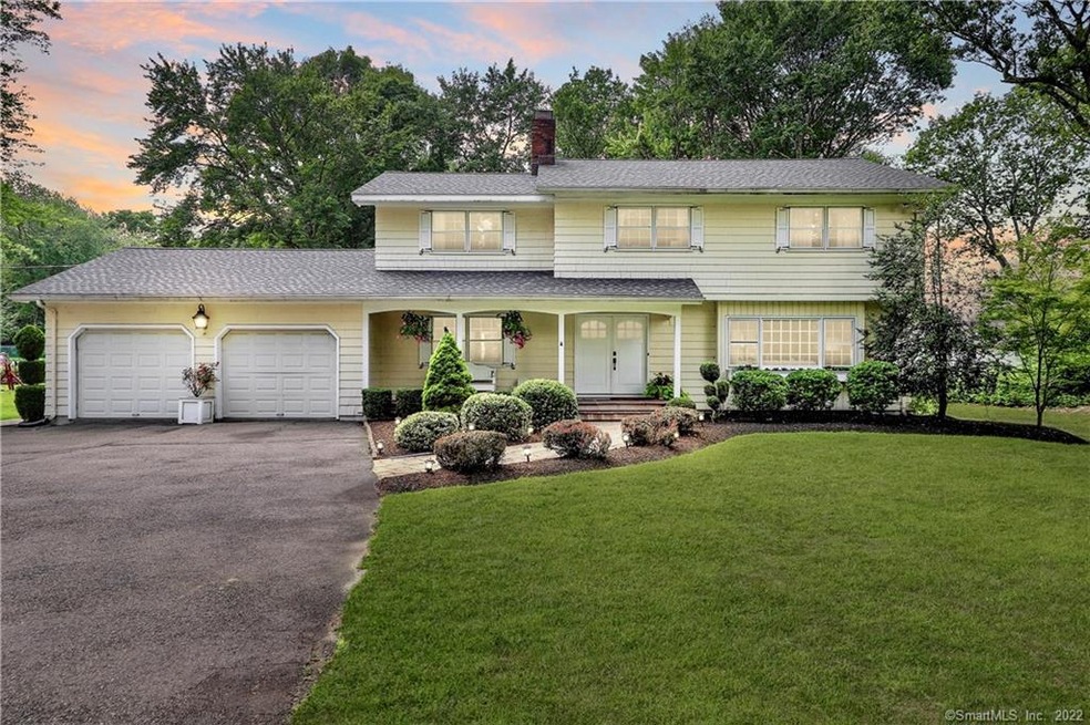 13 Moose Hill Rd, Trumbull, CT 06611 - photo 1