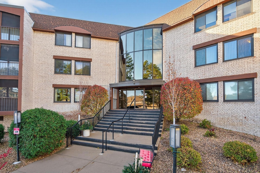 4710 58th Ave N unit 202, Minneapolis, MN 55429 - photo 1