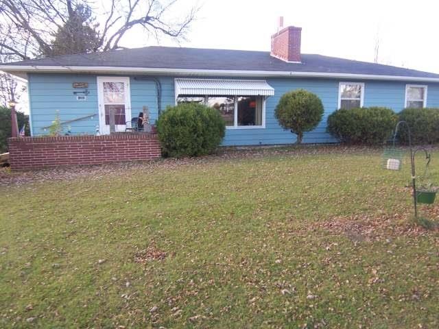 1202 S Superior St, Antigo, WI 54409 - photo 1