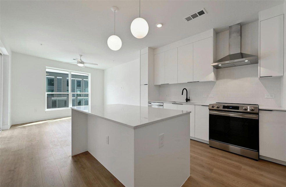 Parkside at Mueller unit 328, Austin, TX 78723 - photo 1