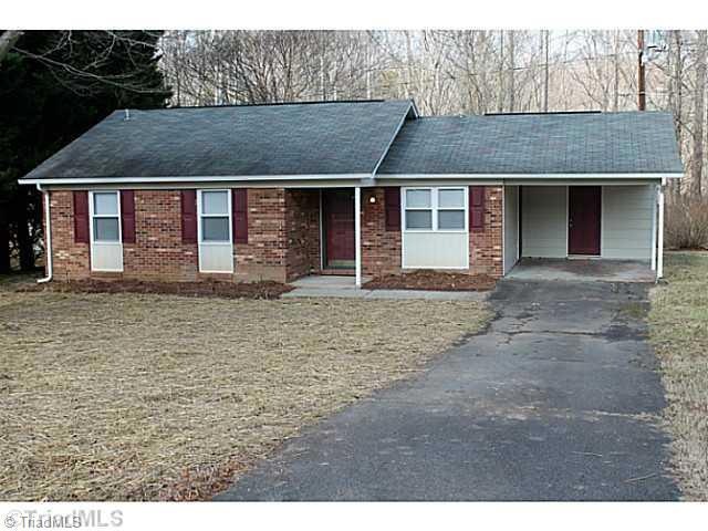 373 Northfield Dr, King, NC 27021 - photo 1
