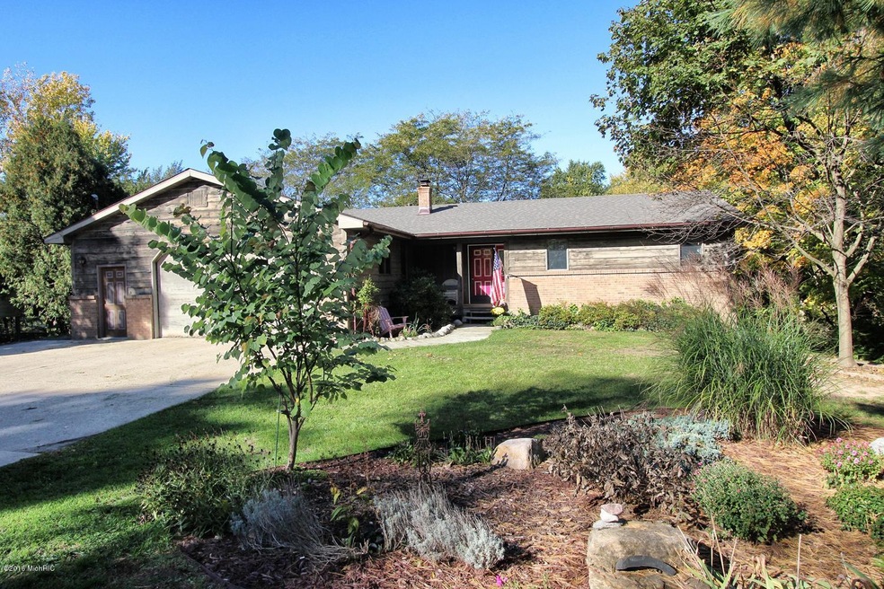 3427 Briggs Blvd NE, Grand Rapids, MI 49525 - photo 1